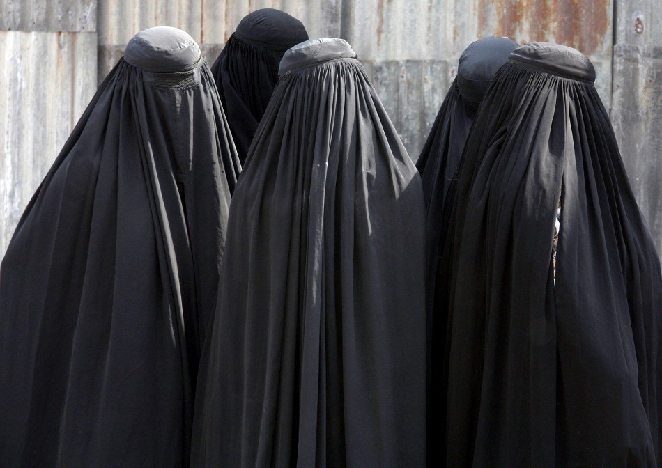 Lawmakers Want To Ban Face Veils From Public Places In Europe! Do You Support This? burka - Lawmakers Want To Ban Face Veils From Public Places In Europe! Do You Support This?
