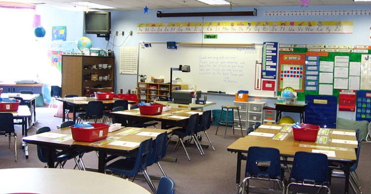 room 1.jpg?resize=412,275 - State Law Requires Schools To Teach In English Only And People Are Divided