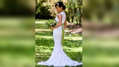 wedding dress crochet 412x232.jpg?resize=412,232 - Hardworking Bride Crocheted Her Own Wedding Dress