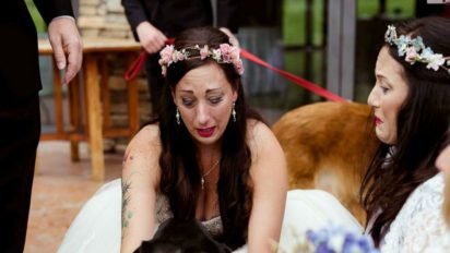 bride cries dying dog cover 412x232.jpg?resize=412,232 - Bride Walks Down The Aisle, But Seconds Later, She Sees THIS And Falls To The Ground To Cry