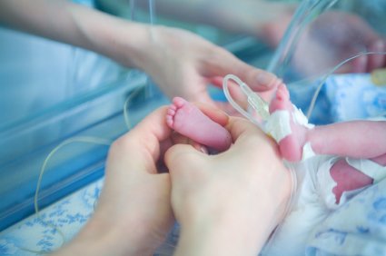 Ce Bebe Pesait 700 Grammes A La Naissance Un An Plus Tard Il Etonne Tout Le Monde Vonjour