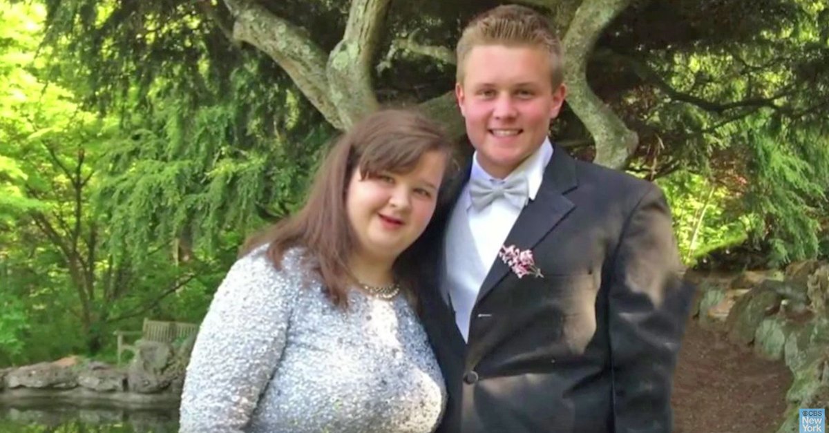 prom.jpg?resize=1200,630 - Football Player Invited Girl With Genetic Disorder To Prom And The Two Became Inseparable
