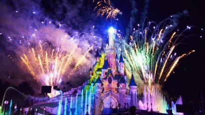 maxresdefault 1 412x232.jpg?resize=412,232 - Disneyland lance son festival Electro: rendez-vous le 8 juillet prochain !