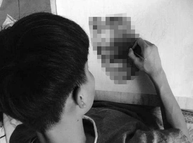 e69caae591bde5908d 1.png?resize=1200,630 - 只用1支筆！16歲男上課畫畫被老師「當眾羞辱」！專家看到作品驚呆「簡直藝術奇才」！