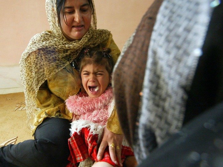 '성기 절단'하는 관습 때문에 극도의 공포감을 느끼는 어린 소녀들 28 shwen afp getty 1455100009 - '성기 절단'하는 관습 때문에 극도의 공포감을 느끼는 어린 소녀들