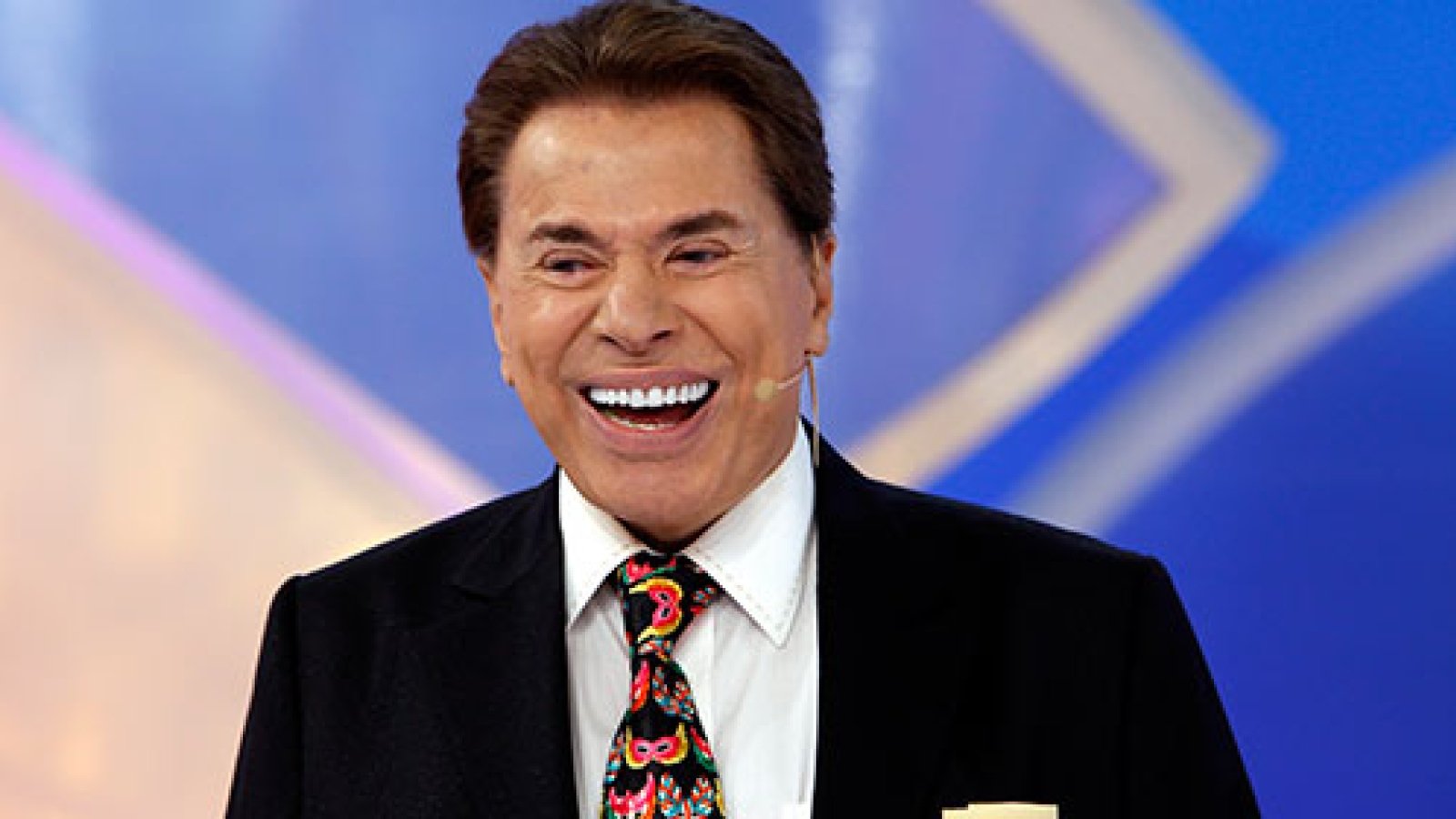 45 2.jpg?resize=412,275 - Silvio Santos surpreende a internet com uma belíssima foto em família