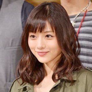 丸顔の芸能人から学ぶ 自分に似合ったヘアスタイル Hachibachi