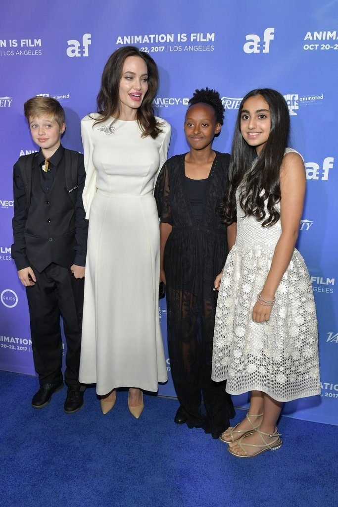 _angelina-jolie-her-daughters-red-carpet-2017-1