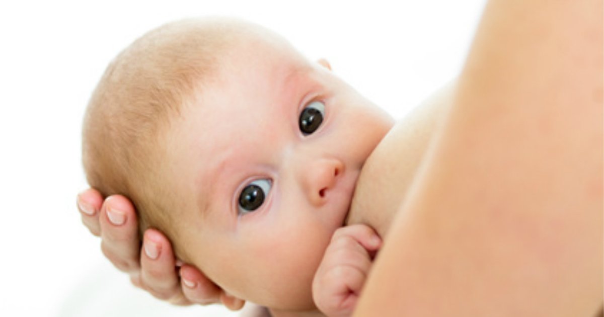 bebefin.jpg?resize=1200,630 - Bebês que mamam no peito por mais tempo, têm chances de terem uma renda maior quando adultos!