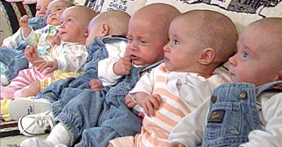 eca09cebaaa9 ec9786ec9d8c 39.png?resize=1200,630 - The World’s First Surviving Septuplets Are Almost In Their Twenties!