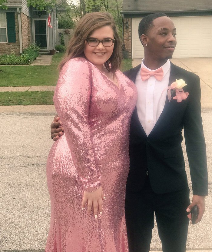 girlfriend fat shamed prom responses tre booker 26 - Boy Shouts His Love Loud And Clear When Someone Called His Girlfriend FAT
