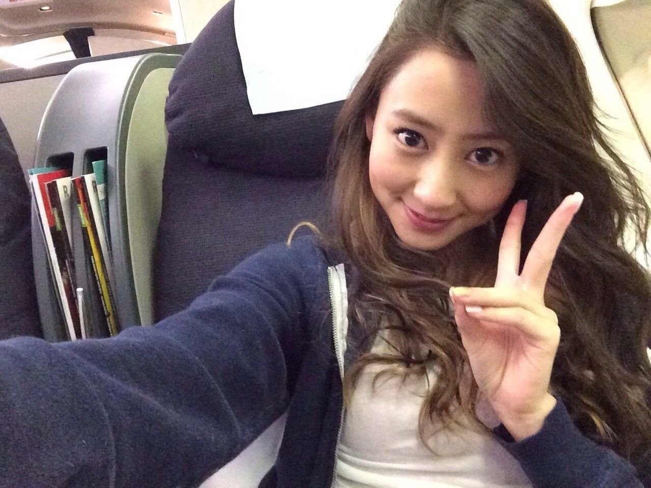 河北麻友子さんとイチャイチャデートを撮られた彼氏が気になる Hachibachi 河北麻友子さんとイチャイチャデートを撮られた彼氏が気になる Hachibachi