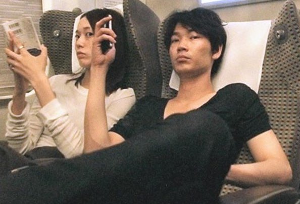 綾野剛の今の彼女は佐久間由衣 仕事やプライベートでもてもての綾野剛 Hachibachi 綾野剛の今の彼女は佐久間由衣 仕事やプライベートでもてもての綾野剛 Hachibachi