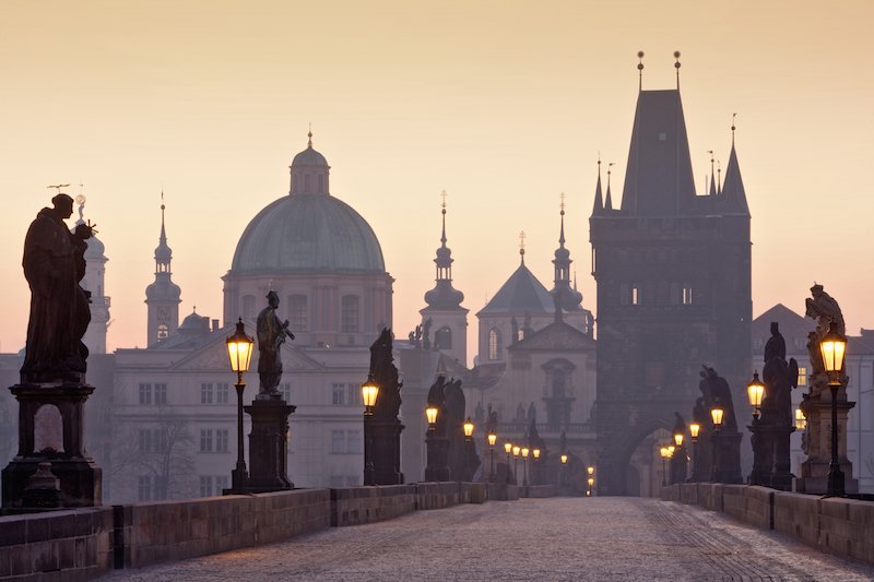 Praga, República Checa, charles ao amanhecer