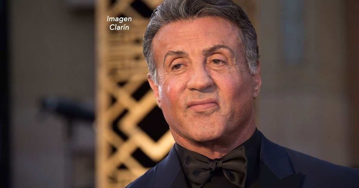 portada 8.jpg?resize=412,275 - Sylvester Stallone deja a todos impresionados al llegar a un evento con sus hermosas hijas