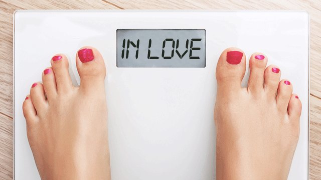 weight gain 1.gif?resize=1200,630 - 真的有幸福肥這件事！戀愛時5個造成體重上升的原因