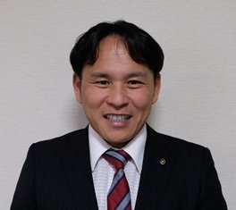 乾浩人