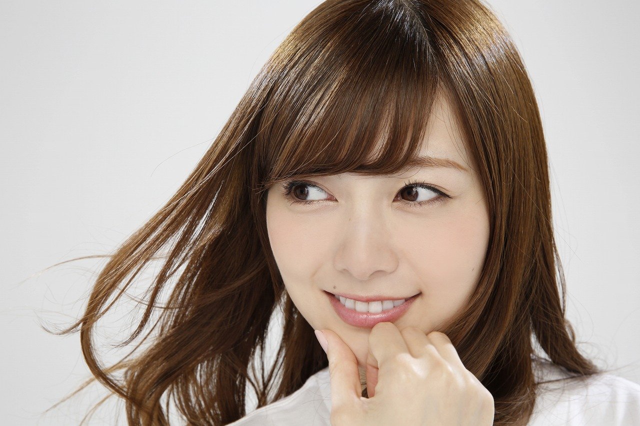img 5a218cce99430.png?resize=412,232 - 乃木坂46白石麻衣の写真集が「過激だ」と話題に！