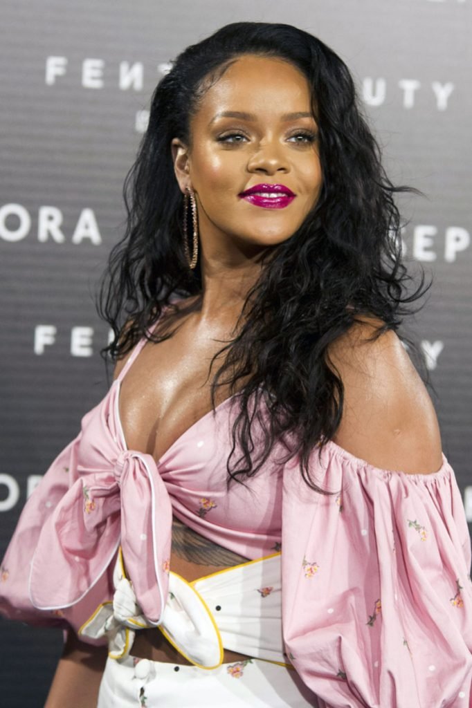 Rihanna atende a fotocallia 'Fenty Beauty' no Callao Cinema Apresentando: Rihanna Onde: Madrid, Madrid, Espanha Quando: 23 de setembro de 2017 Crédito: DyD Fotografos / Future Image / WENN.com ** Não disponível para publicação na Alemanha, Espanha **