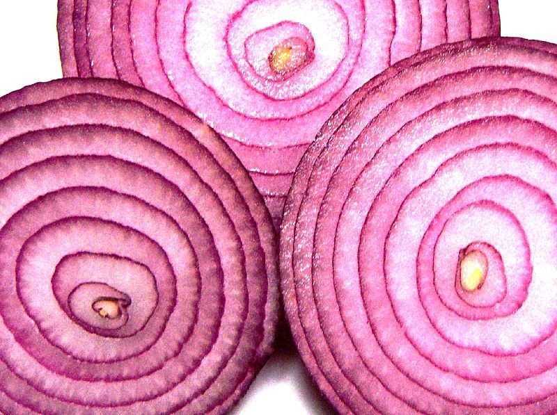 wikimedia-commons-red-onions