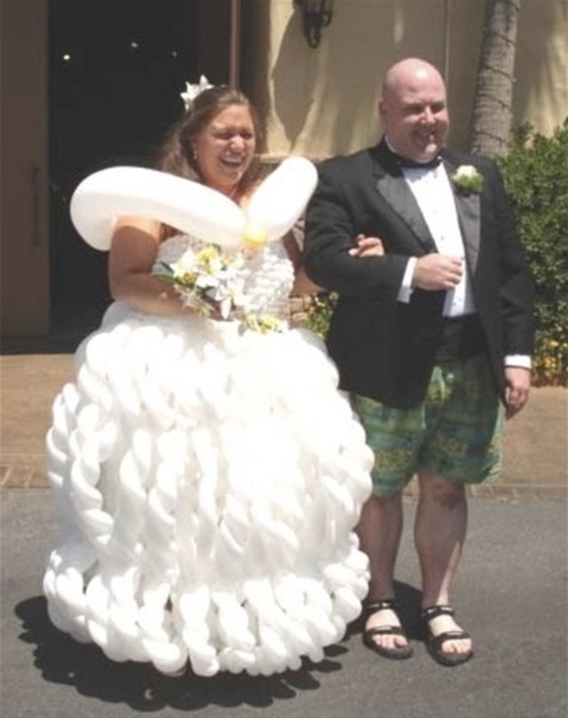 16 Brides Who Really Should Have Said No To Their Wedding Dress 16 Brides Who Really Should Have Said No To Their Wedding Dress