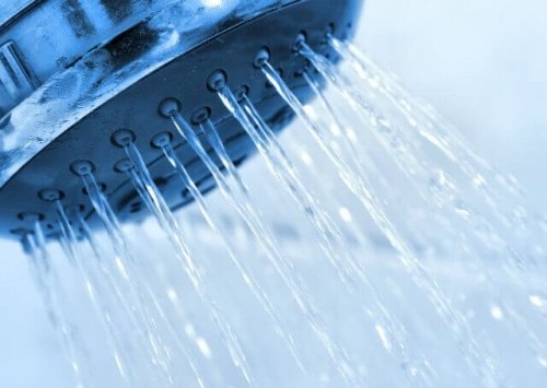 찬물 샤워의 11가지 놀라운 효능