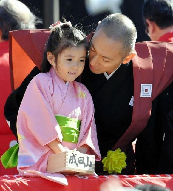 市川海老蔵　麗禾ちゃん