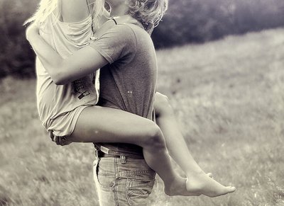 8 Different Types Of Hugs And What They Say About Your Relationship Small Joys