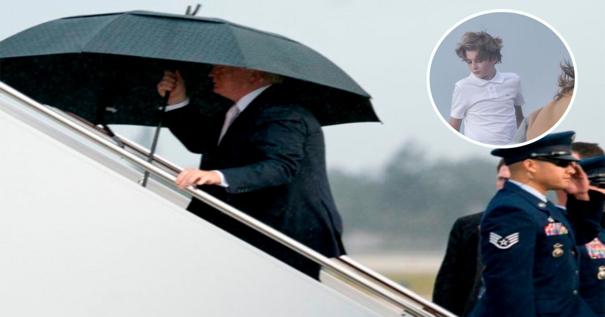 ec8db8eb84ac4 19.jpg?resize=412,232 - Le président Trump s'illustre en s'accaparant un parapluie alors que sa femme et son fils se font tremper!