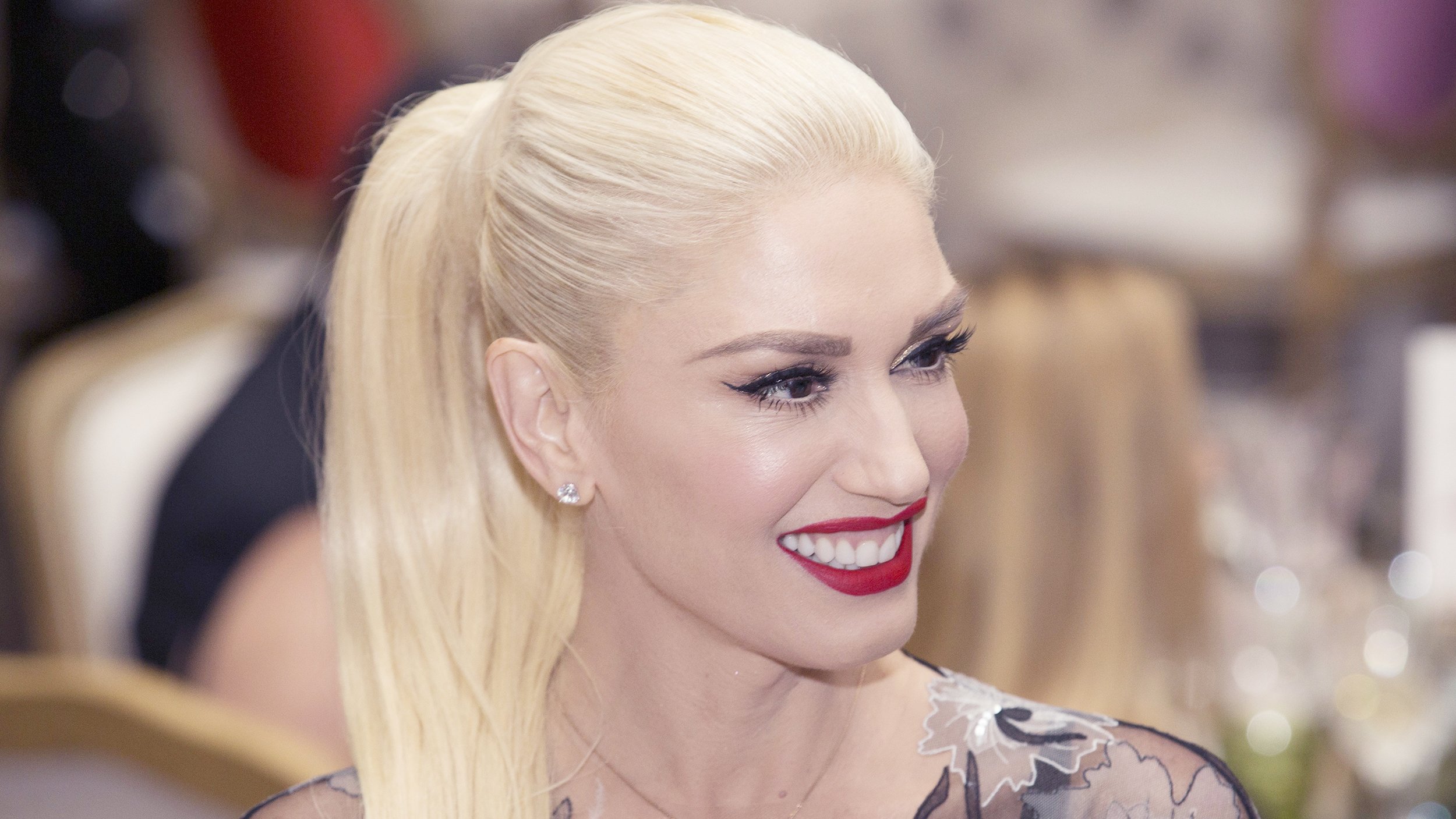 WASHINGTON, DC - OCTOBER 18: U.S. entertainer Gwen Stefani attends a state dinner for Italian Prime Minister Matteo Renzi, hosted by President Barack Obama on the South Lawn of the White House October 18, 2016 in Washington DC. The president and first lady Michelle Obama will tonight host their final state dinner, with singer Gwen Stefani performing. (Photo by Michael Reynolds-Pool/Getty Images)