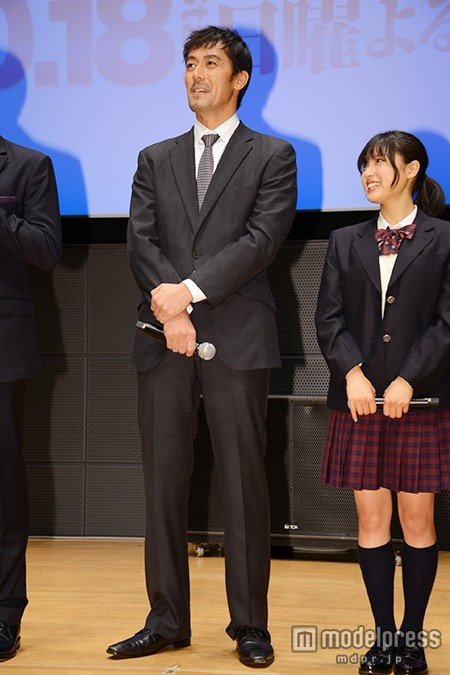 阿部寛さんは身長をごまかしている 事の真相は Hachibachi 阿部寛さんは身長をごまかしている 事の真相は Hachibachi