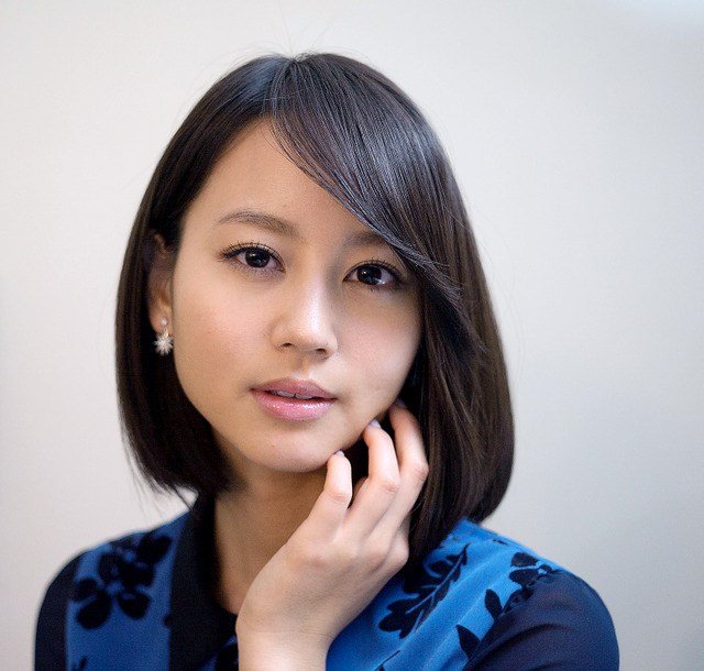 堀北真希さん その人気のショートヘアの秘密に迫る Hachibachi 堀北真希さん その人気のショートヘアの秘密に迫る Hachibachi