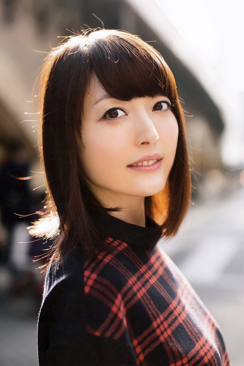 花澤香菜さんは胸が小さい ネタなのか本当なのか その真相は Hachibachi 花澤香菜さんは胸が小さい ネタなのか本当なのか その真相は Hachibachi