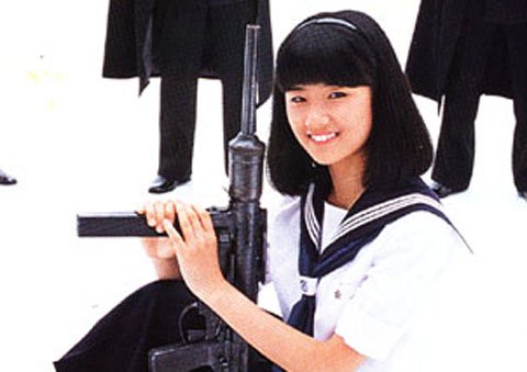 みんなブレイク セーラー服と機関銃の実写版 歴代主人公の女優 Hachibachi