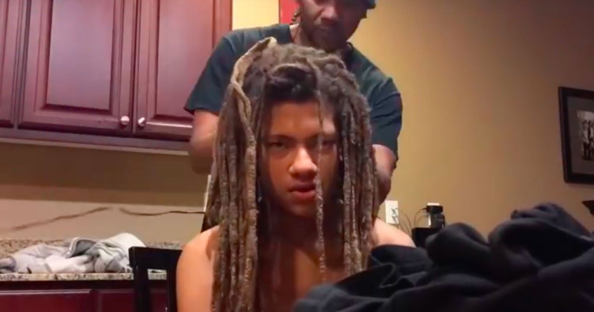 teen cuts dreads featured.jpg?resize=412,232 - Boy Cut Off His 9-Year-Old Dreadlocks To Make His Mother Happy