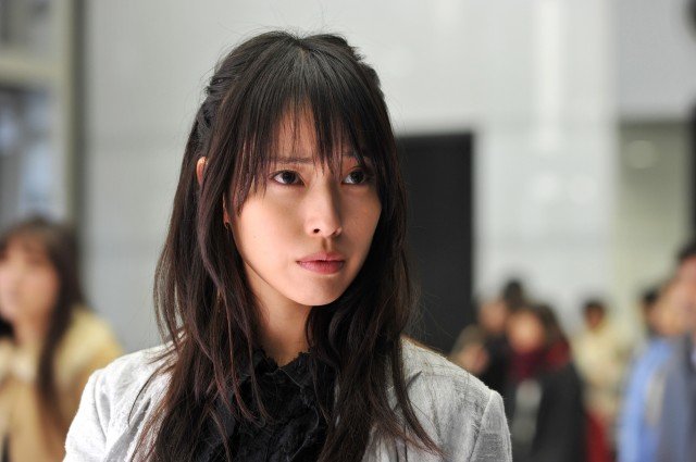 デスノートに出演する戸田恵梨香の髪型が大人っぽいと話題 Hachibachi デスノートに出演する戸田恵梨香の髪型が大人っぽいと話題 Hachibachi