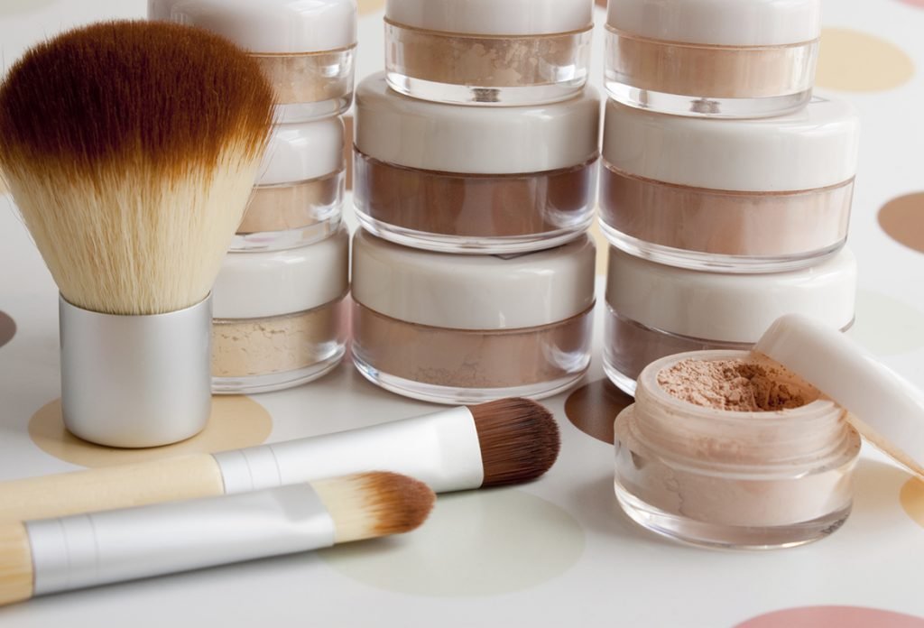 cosmetic brushes and make-up