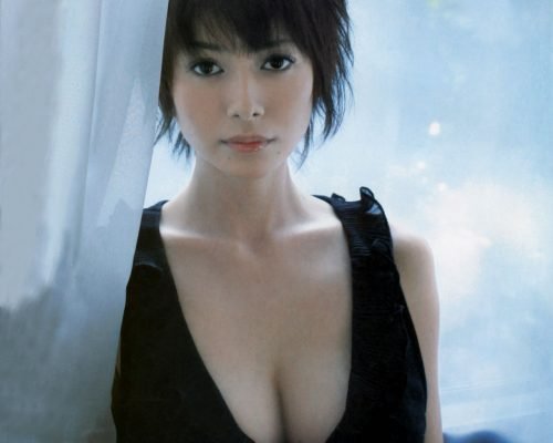 img 5a917fc44986f.png?resize=412,232 - 真木よう子は豊胸している？お騒がせ女優の数々の噂