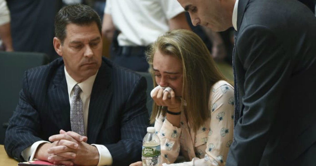 Jovem garota que pressionou namorado para que ele tirasse a sua própria vida é declarada culpada pela justiça namorada2.jpg?resize=1200,630 - Jovem garota que pressionou namorado para que ele tirasse a sua própria vida é declarada culpada pela justiça