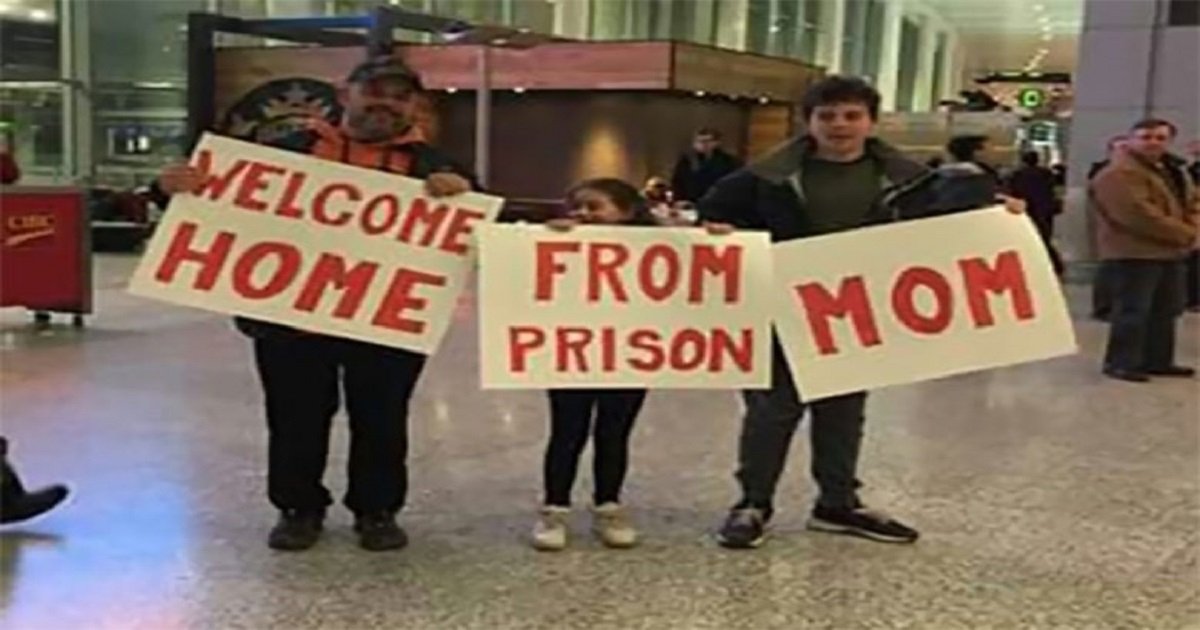 fe3r5.jpg?fit=1024%2C538&ssl=1&strip=all - 19 Embarrassing And Unforgettable Airport Pickup Signs