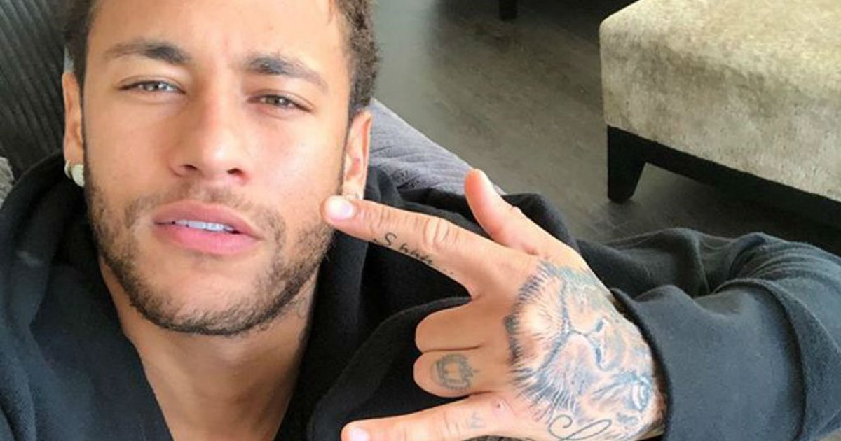 thumbnail5godadadruiu.png?resize=1200,630 - Cirurgia de Neymar foi bem sucedida e teve até churrasco na porta do hospital!