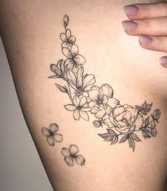 Plus De 20 Tatouages Sur Le Côté De La Poitrine Simplement