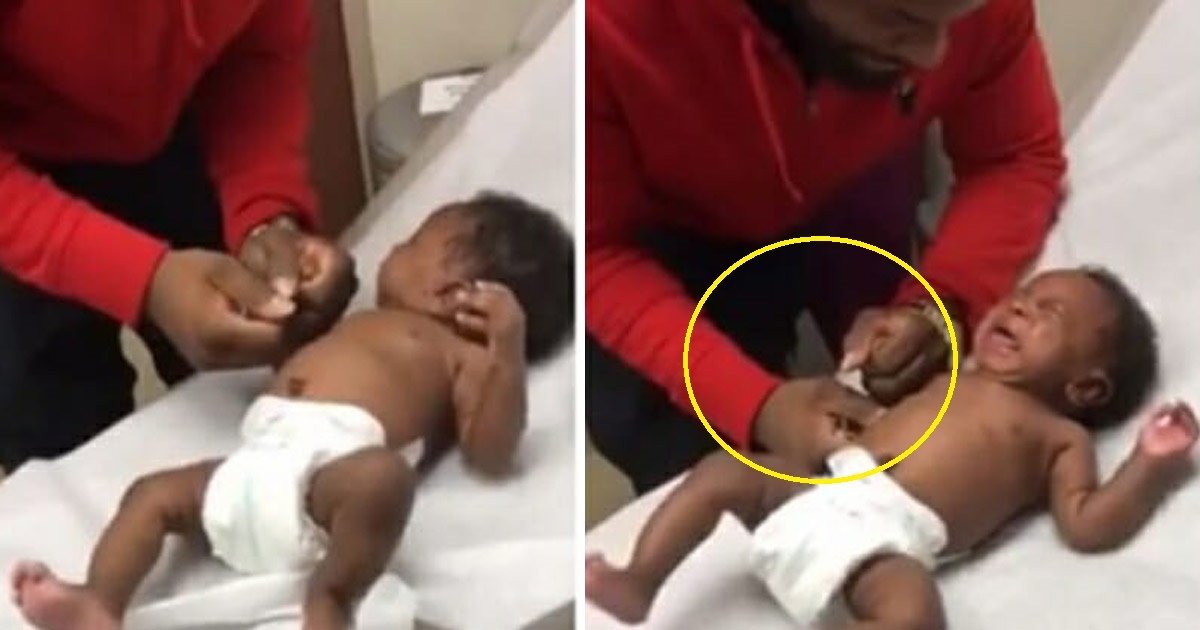 baby 4.jpg?resize=1200,630 - [Vidéo] Ce papa soutien son fils qui reçoit ses premiers vaccins.