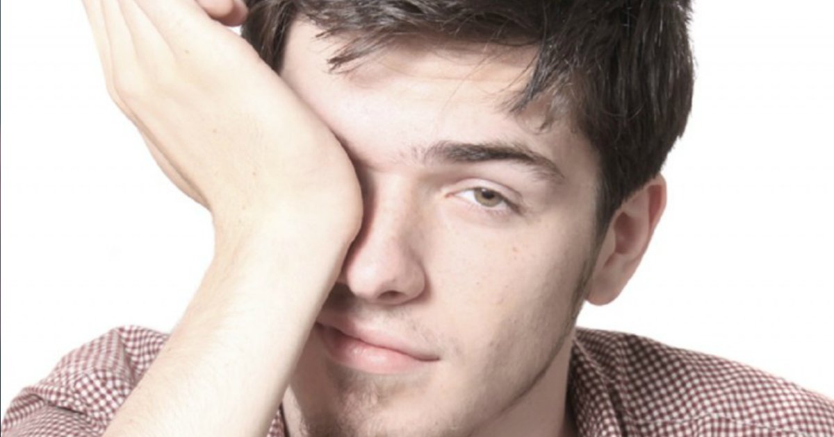 coando olhos.png?fit=1024%2C538&ssl=1&strip=all - Coçar muito o olho pode causar sérios danos à saúde visual