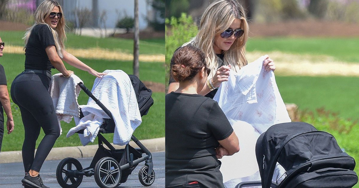 khloe kardashian pictured with her new born baby first time at cleveland park.jpg?resize=412,232 - Khloe Kardashian photographiée avec son bébé True dans un parc de Cleveland.