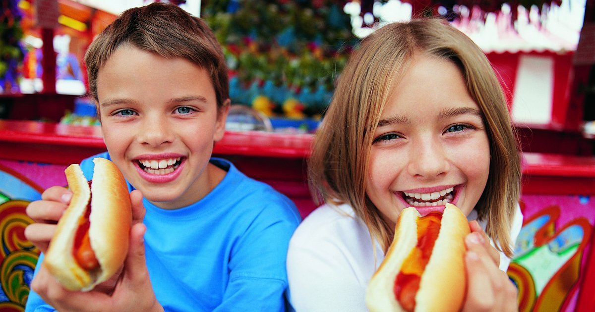 no hotdogs.jpg?resize=412,232 - Les scientifiques préviennent que les enfants ne devraient pas manger de hot-dogs