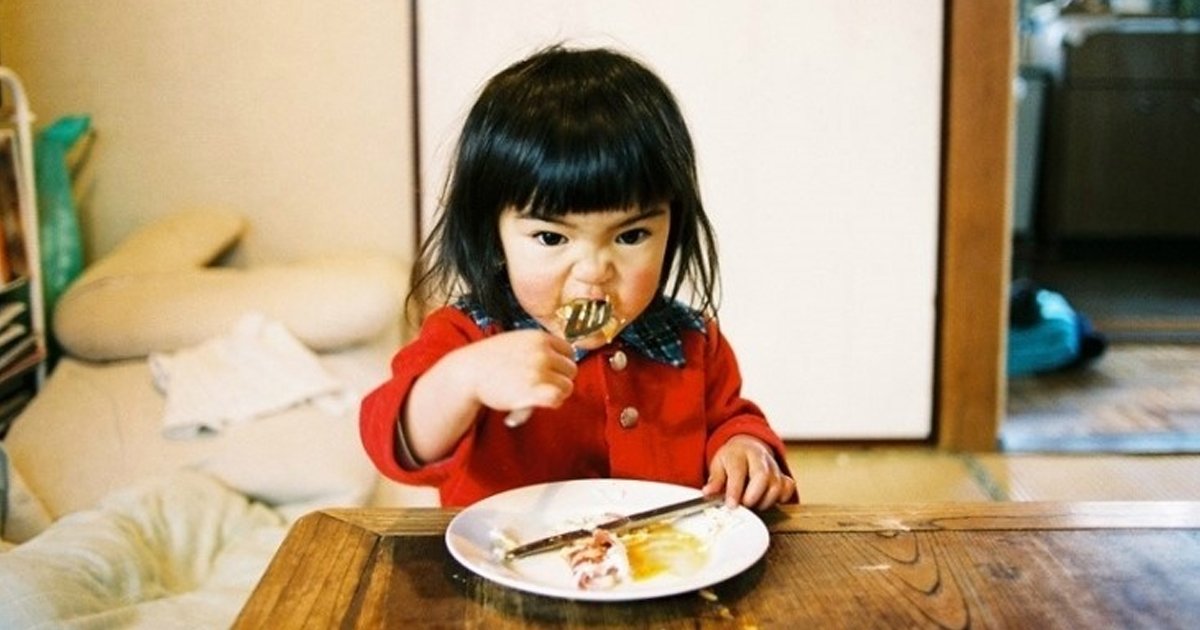 9 39.jpg?resize=1200,630 - 빵빵한 '볼살'과 치명적인 '귀여움'으로 일본 '베스트셀러' 반열에 오른 한 사진집