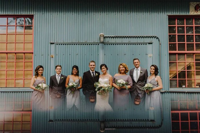 Phone-screen-reflection-trick-wedding-photography-mathias-fast-37