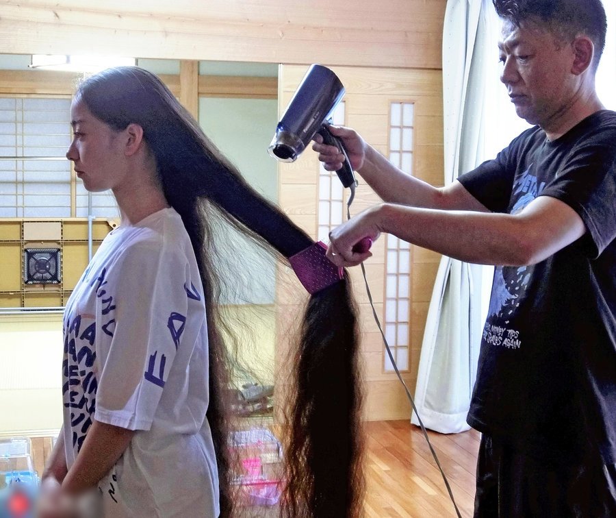 世界ギネス記録に認定された日本人美少女 Hachibachi 世界ギネス記録に認定された日本人美少女 Hachibachi