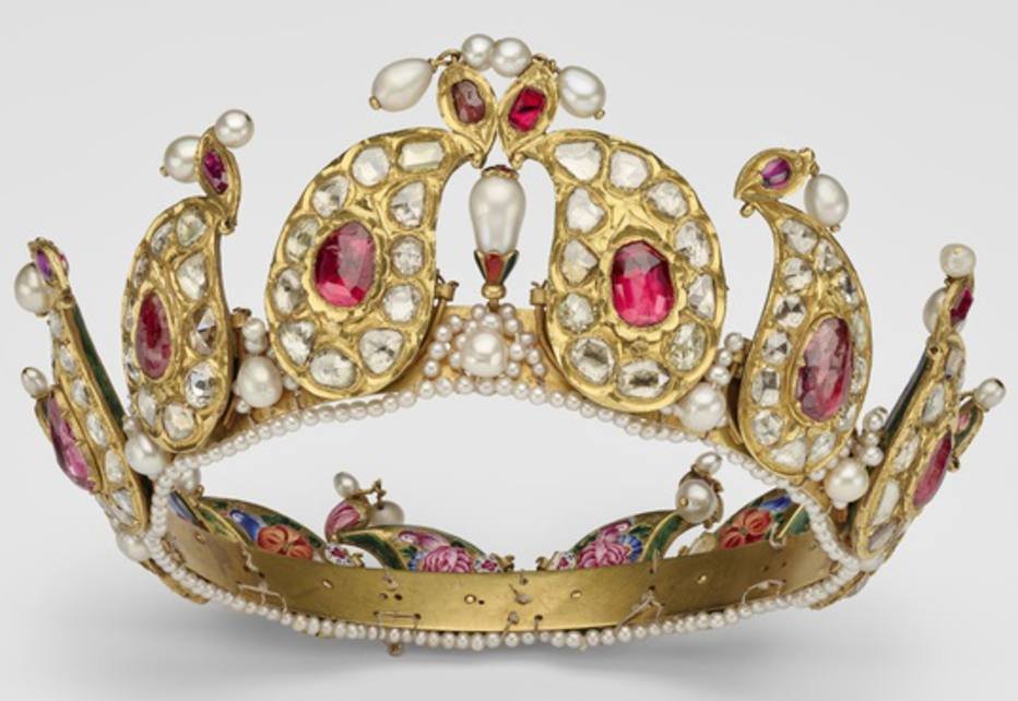 1525896753436.jpg?resize=412,232 - Estas son las 5 joyas más impresionantes de la familia real británica